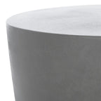 SAFAVIEH Hadil Concrete Indoor/ Outdoor Accent Table - 14.1 x 14.1 x 17.7 - 14Wx14Dx18H