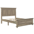 Traditional Town and Country Style Pinewood Vintage Queen Bed